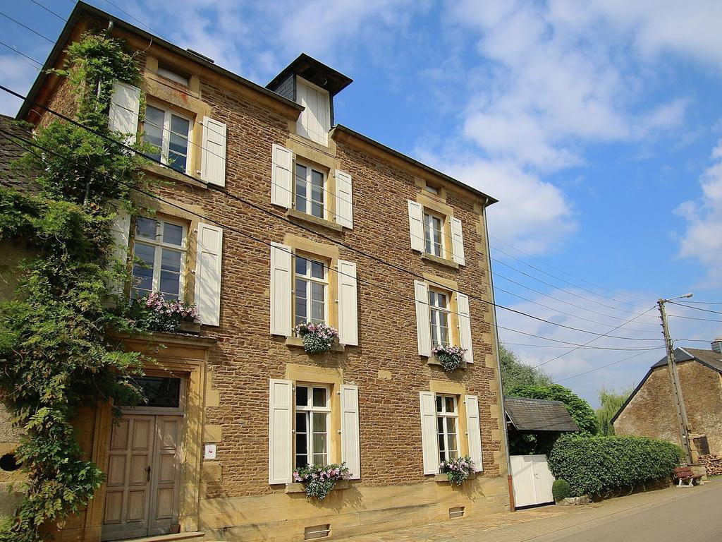 Unique Holiday Home In Virton With Jacuzzi Latour Exteriör bild
