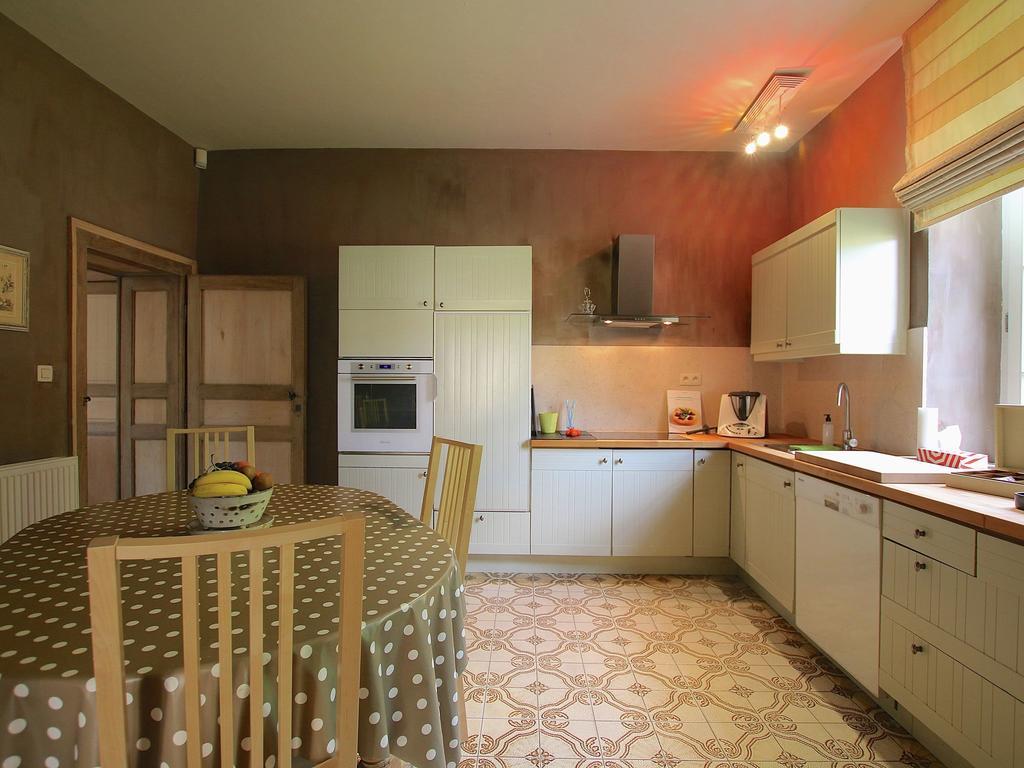 Unique Holiday Home In Virton With Jacuzzi Latour Exteriör bild