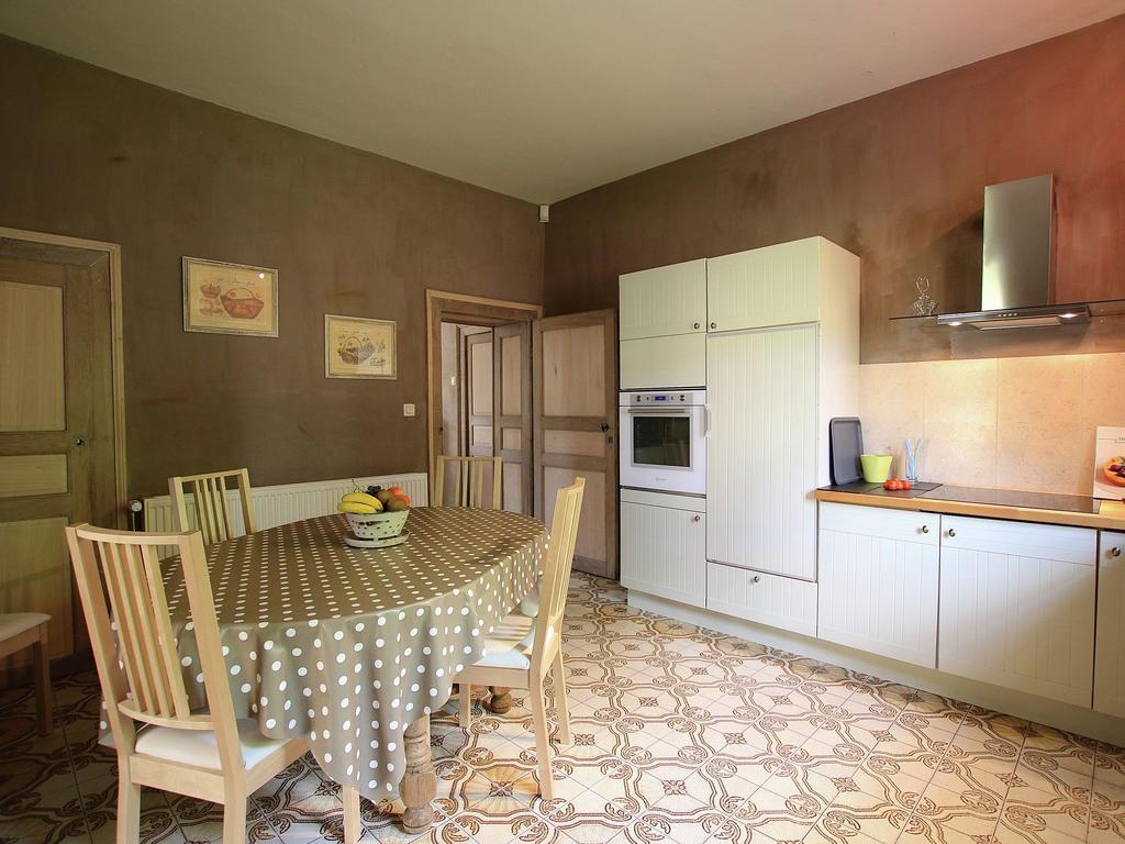 Unique Holiday Home In Virton With Jacuzzi Latour Exteriör bild