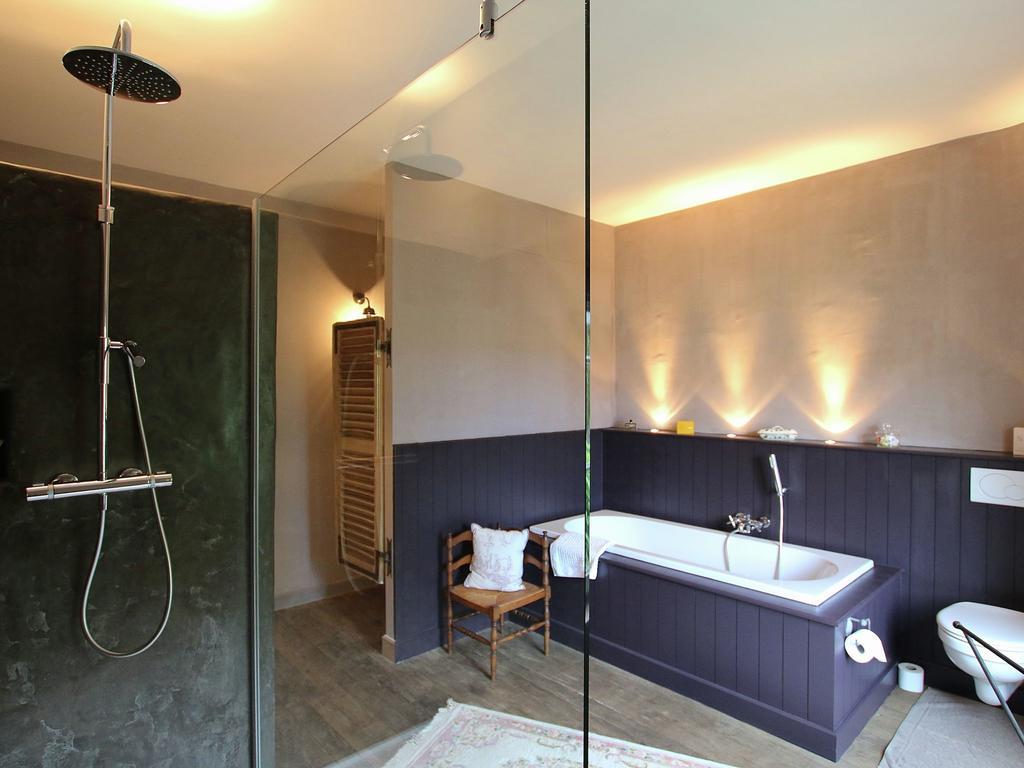 Unique Holiday Home In Virton With Jacuzzi Latour Exteriör bild