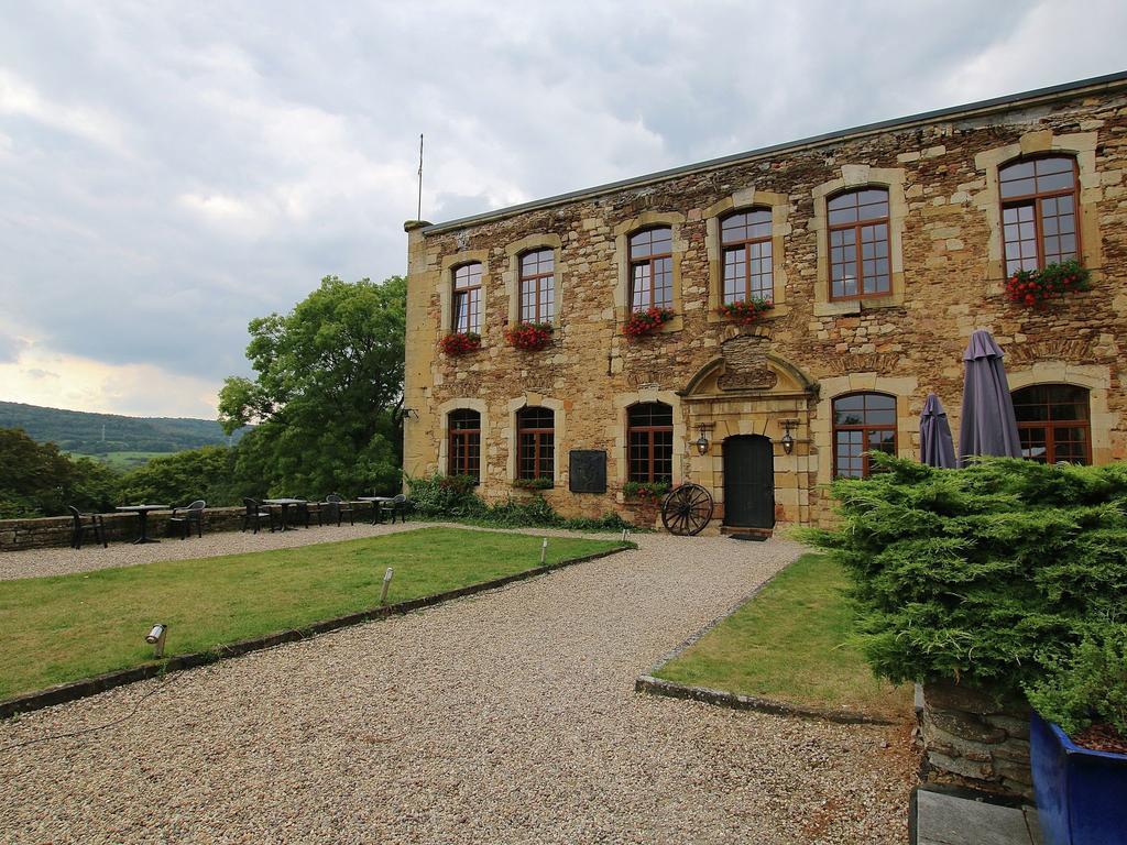 Unique Holiday Home In Virton With Jacuzzi Latour Exteriör bild