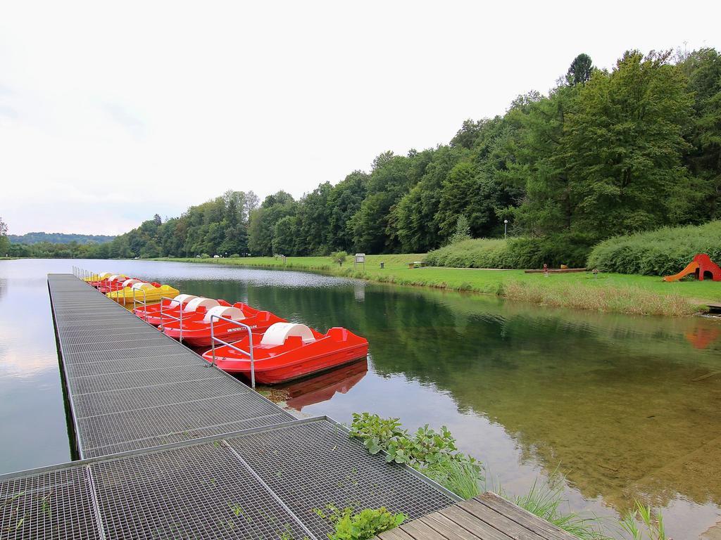Unique Holiday Home In Virton With Jacuzzi Latour Exteriör bild